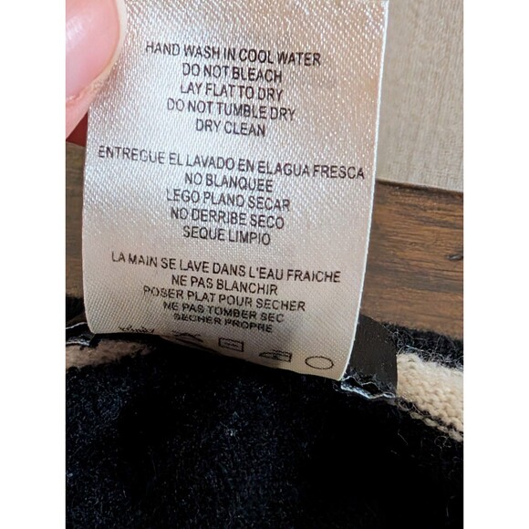 Bebe 100% Cashmere Poncho Sweater P/S Petite Small Black White Chevron Holes - Picture 6 of 11